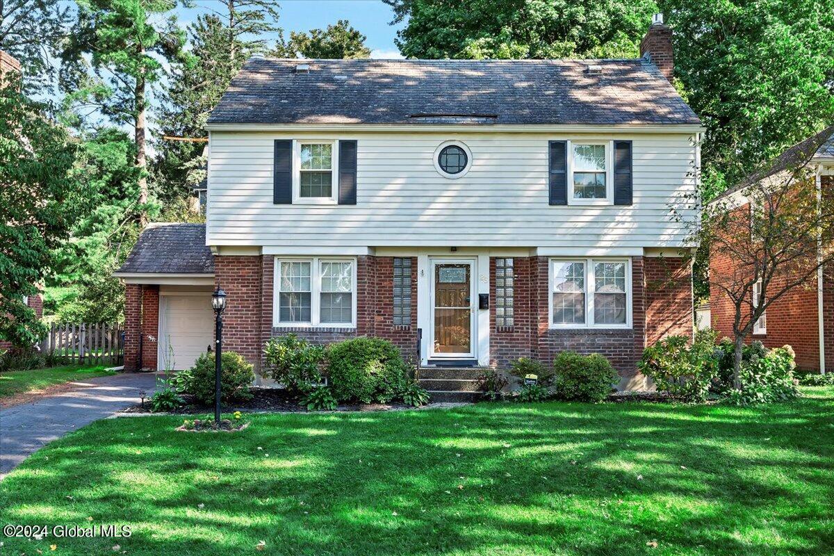 Cambridge Rd, Albany, NY 12203
