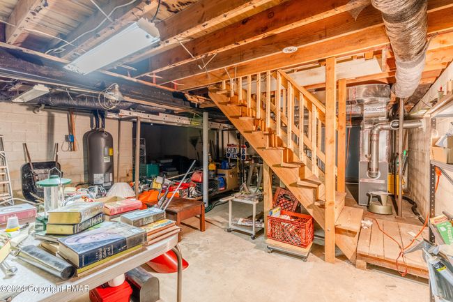 Basement | Image 30