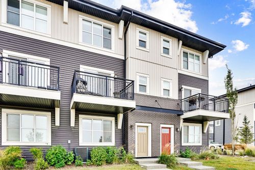 {{alt}} | Card Image