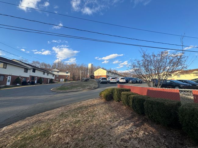 APT-57 - 519 Scott Rd, Condo with 2 bedrooms, 2 bathrooms and null parking in Waterbury CT | Image 27