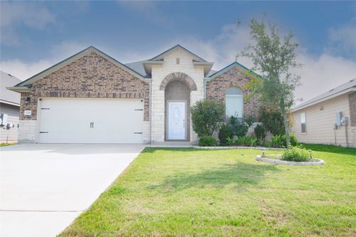 106 Reagor Dr, Taylor, TX, 76574-4536 | Card Image