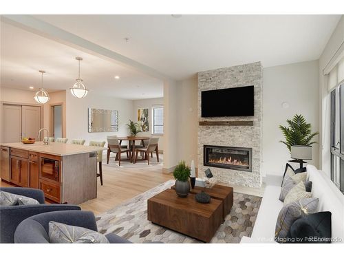 204w-75 W 4th St, Silverthorne, CO, 80498 | Card Image