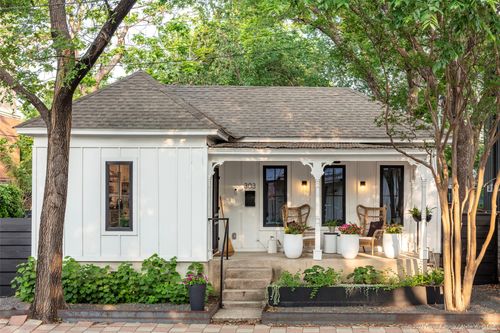 303 Navasota St, Austin, TX, 78702-3820 | Card Image