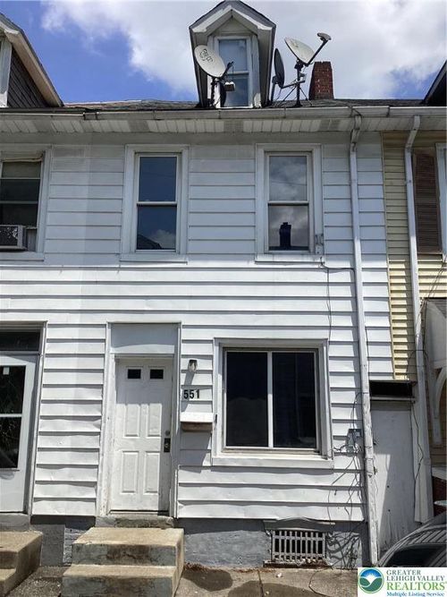 551 Park St, Allentown, PA, 18102-2939 | Card Image