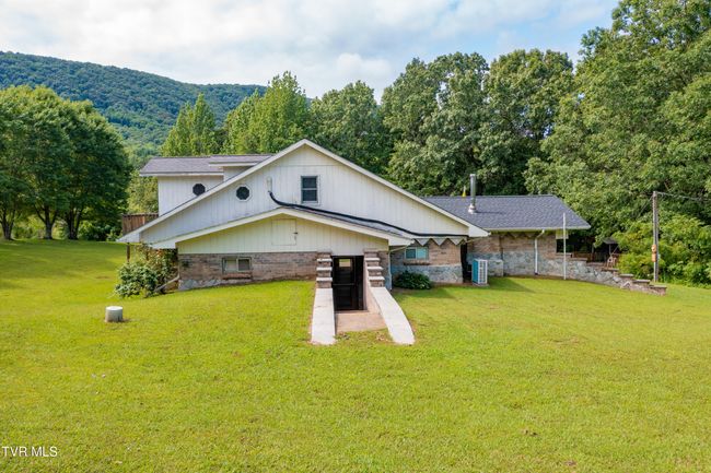 121 Dee Runion Rd, House other with 2 bedrooms, 2 bathrooms and null parking in Jonesborough TN | Image 34