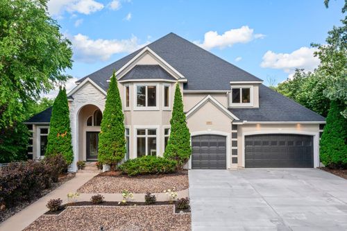 6305 Mcintyre Pt, Edina, MN, 55439-1062 | Card Image