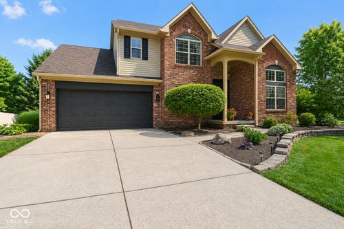 6411 Granny Smith Ln, Avon, IN, 46123-7698 | Card Image
