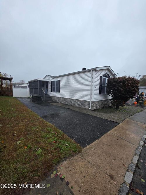 274-7 Secretariat St, Howell, NJ, 07731-3115 | Card Image