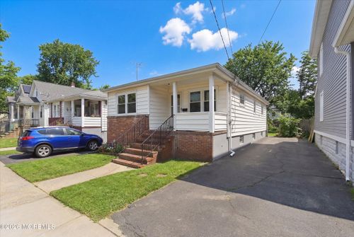 59 Seaman Street, New Brunswick, NJ, 08901 | Card Image