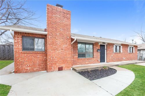 2504 Yorkshire Avenue, Moore, OK, 73160 | Card Image