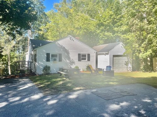 20 Hillside Ct, Amesbury, MA, 01913-2033 | Card Image