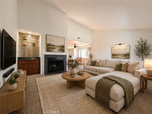 946 W 220th St, Torrance, CA, 90502-2201 | Card Image