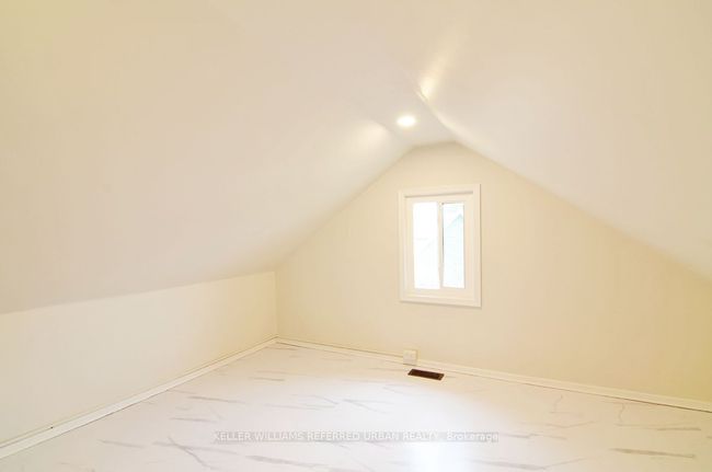 UPPER - 4 Columbine Ave, House other with 4 bedrooms, 2 bathrooms and null parking in Toronto ON | Image 27
