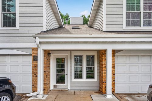 202-6167 Chasewood Pkwy, Minnetonka, MN, 55343-4395 | Card Image