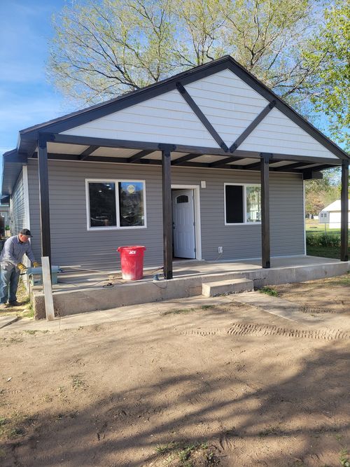 227 E 100 S, Duchesne, UT, 84021 | Card Image