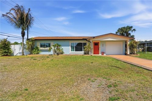 401 E Jasmine Rd, Lehigh Acres, FL, 33936-6323 | Card Image