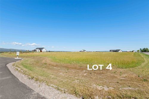 123 Majestic View Dr, Kalispell, MT, 59901-9179 | Card Image