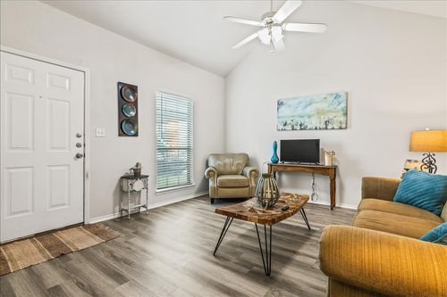 115 Collett Ct, Weatherford, TX, 76088-8292 | Card Image