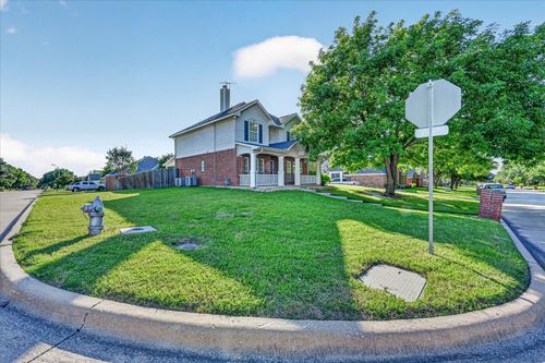2901 Saint Charles Dr, Mansfield, TX, 76063-4027 | Card Image