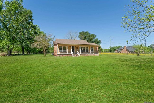 2015 Old Baker Rd, House other with 2 bedrooms, 1 bathrooms and null parking in Zachary LA | Image 4