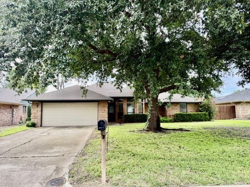 17 Cimarron Dr, Trophy Club, TX, 76262-5216 | Card Image