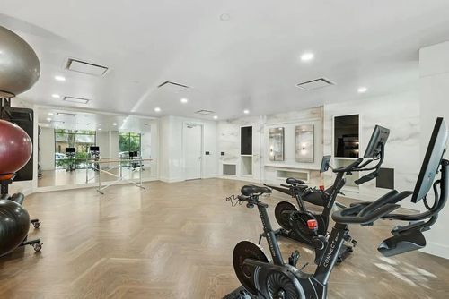 apt-220-2724 Kipling St, Houston, TX, 77098-1551 | Card Image