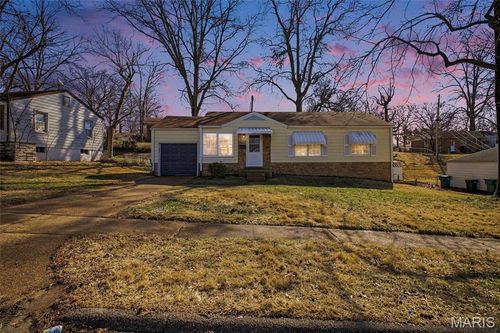 10454 Coburg Lands Dr, Saint Louis, MO, 63137-2339 | Card Image