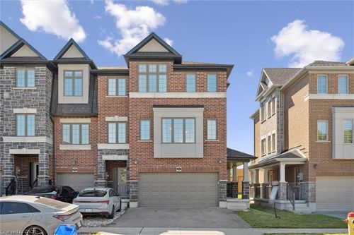 86 Monarch Woods Dr, Kitchener, ON, N2P0K1 | Card Image