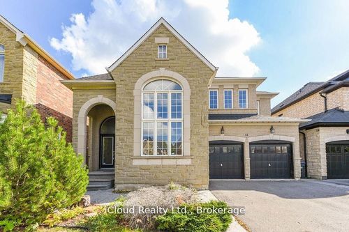 15 Cooperage St, Brampton, ON, L6Y5J2 | Card Image