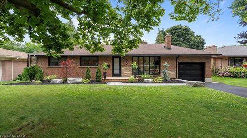 25 Seneca Cres, Brantford, ON, N3R1K3 | Card Image