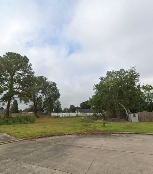 4100 Timber Leaf Ct, Port Arthur, TX, 77642-6768 | Card Image