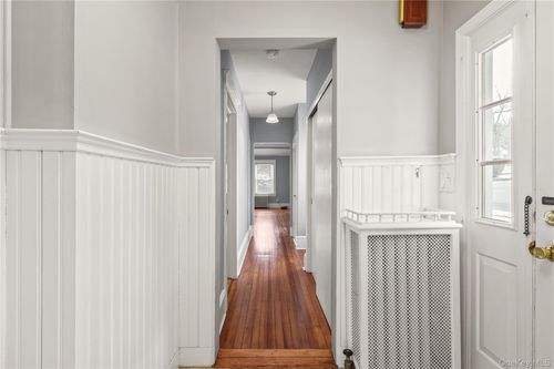 1st-559 Bedford Rd, Pleasantville, NY, 10570-3326 | Card Image