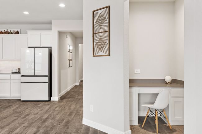 Desk in kitchen/living area | Image 21