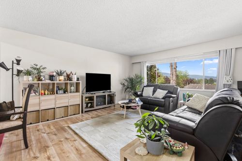 1941 Charles St, Port Moody, BC, V3H2M4 | Card Image