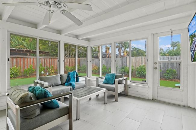 2473 Davis Blvd, House other with 3 bedrooms, 2 bathrooms and null parking in Sarasota FL | Image 55
