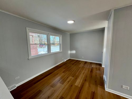 10420 S Kildare Ave, Oak Lawn, IL, 60453-4806 | Card Image