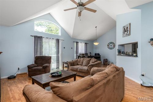 22217 Redwing Rd, Waynesville, MO, 65583-2861 | Card Image