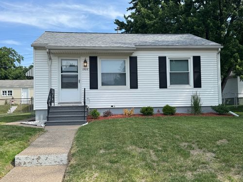 1508 W 36th St, Davenport, IA, 52806-5618 | Card Image