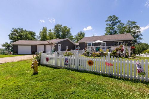1 Irvine Ct, Galena, IL, 61036-1303 | Card Image