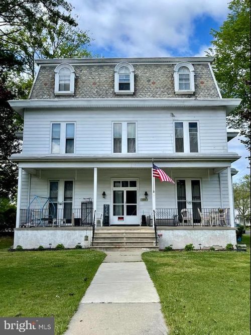 2-125 W Commerce St, Bridgeton, NJ, 08302-1836 | Card Image