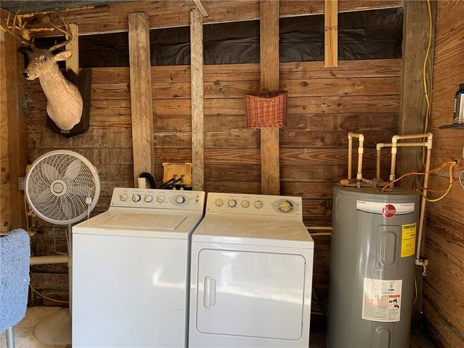 24645 Ne 177 Th Ter, House other with 2 bedrooms, 1 bathrooms and null parking in Fort Mc Coy FL | Image 43