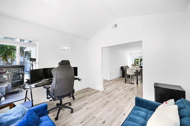 876 Ne 81 St St, House other with 3 bedrooms, 2 bathrooms and null parking in Miami FL | Image 32