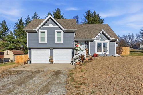 1004 Robin St, Plattsburg, MO, 64477-1364 | Card Image