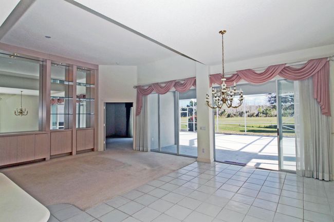 8048 Se Double Tree Dr, House other with 3 bedrooms, 2 bathrooms and null parking in Hobe Sound FL | Image 10