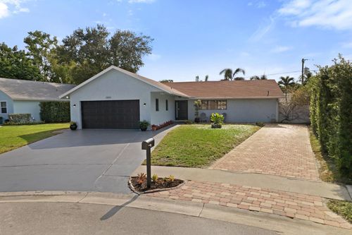 3904 Tracewood Ln, Boynton Beach, FL, 33436-3155 | Card Image
