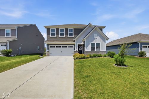 9458 Tobin Cir, Avon, IN, 46123-5634 | Card Image