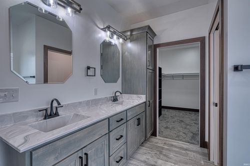 3527 Sand Dr, Newburgh, IN, 47630-2441 | Card Image