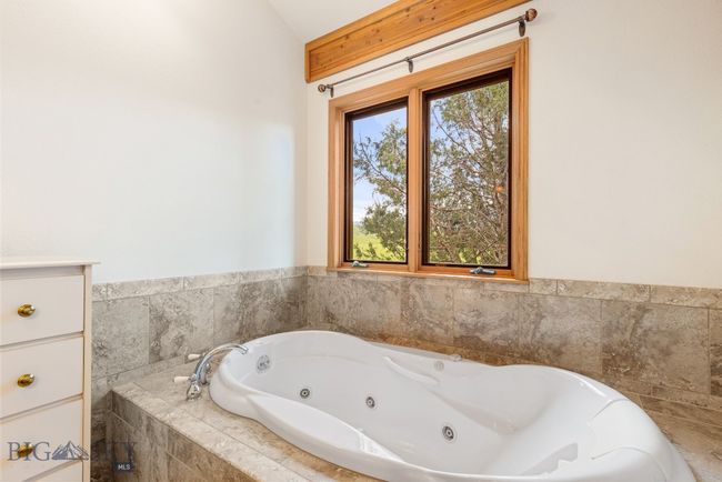 Master bathroom | Image 28
