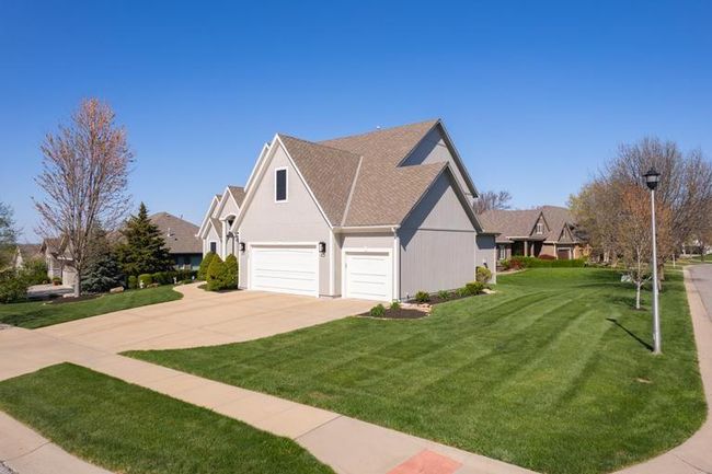 8127 Lone Elm Rd, House other with 5 bedrooms, 5 bathrooms and null parking in Lenexa KS | Image 61