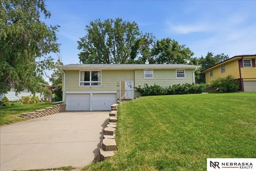 10913 Valley Street, Omaha, NE, 68144 | Card Image